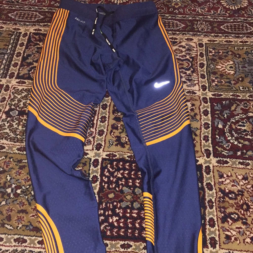 BRONCOS🏈 or KNICKS🏀 colors!!! 🤩🤩🤩NWOT Nike Dry fit workout pants